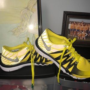 NIKE Oregon ducks Nike Free 5.0 men’s size 7.5